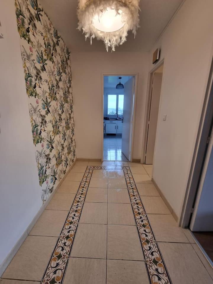Grand Appartement 3 Chambres Disney - Paris - 82M2 Neuilly-sur-Marne Eksteriør billede