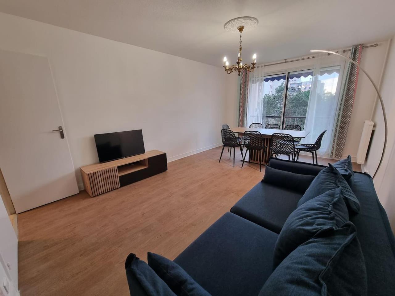 Grand Appartement 3 Chambres Disney - Paris - 82M2 Neuilly-sur-Marne Eksteriør billede