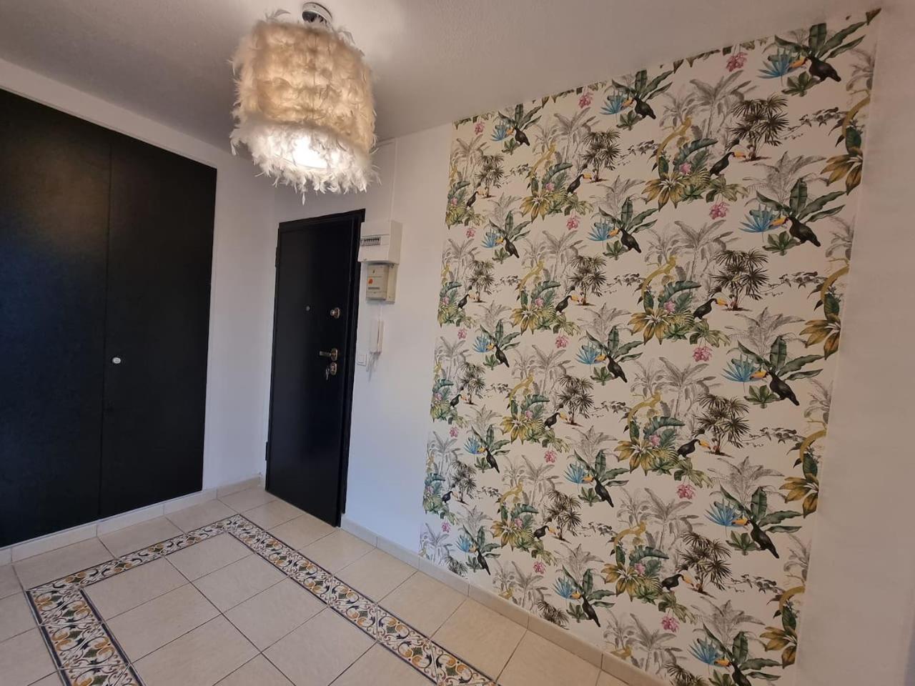 Grand Appartement 3 Chambres Disney - Paris - 82M2 Neuilly-sur-Marne Eksteriør billede